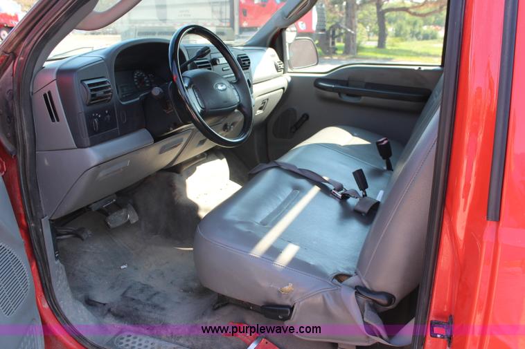 image for item I5818 2006 Ford F250 Super Duty XL pickup truck