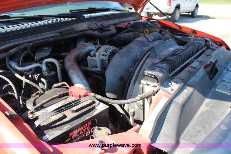 image for item I5818 2006 Ford F250 Super Duty XL pickup truck