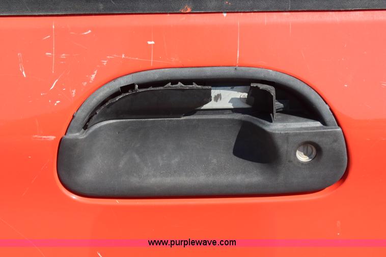 image for item I5818 2006 Ford F250 Super Duty XL pickup truck