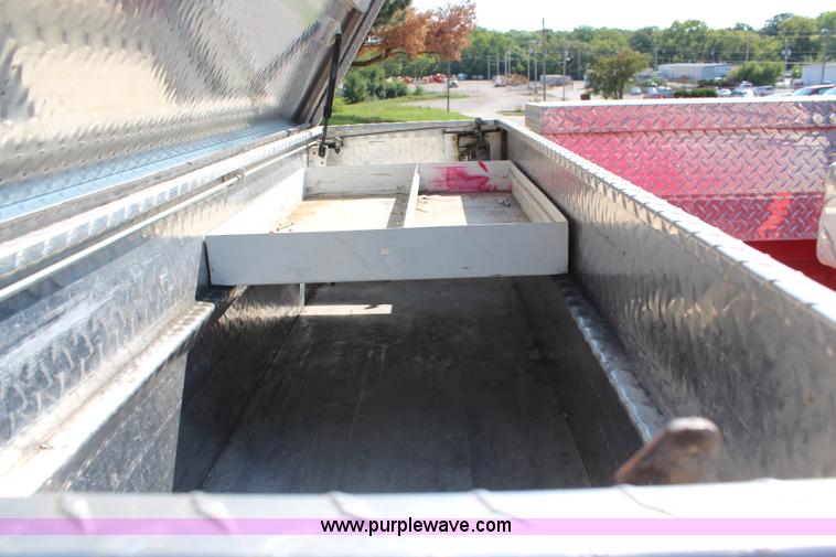 image for item I5818 2006 Ford F250 Super Duty XL pickup truck