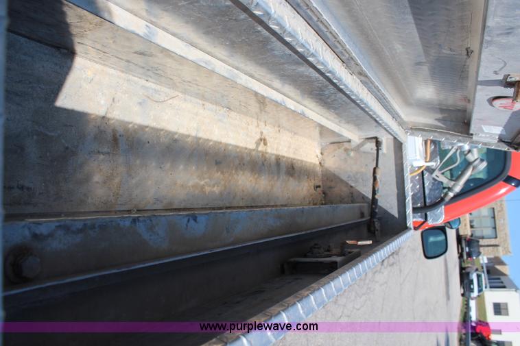 image for item I5819 2006 Ford F250 Super Duty XL pickup truck