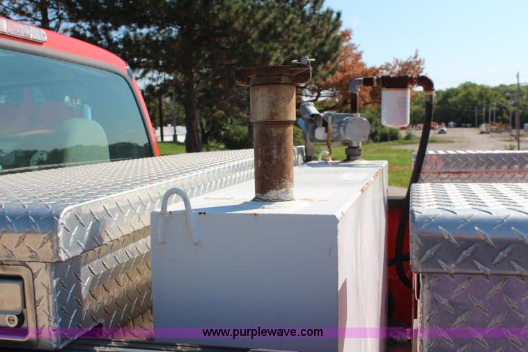 image for item I5819 2006 Ford F250 Super Duty XL pickup truck