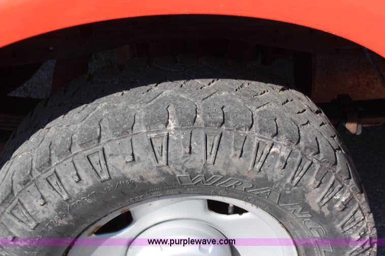 image for item I5819 2006 Ford F250 Super Duty XL pickup truck