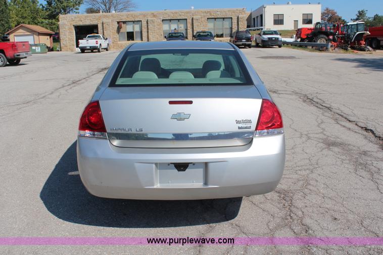 image for item I5836 2007 Chevrolet Impala LS