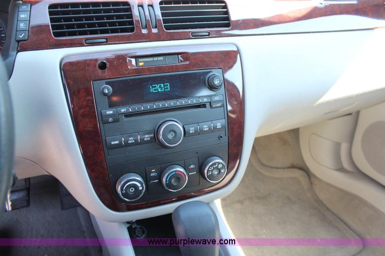 image for item I5836 2007 Chevrolet Impala LS