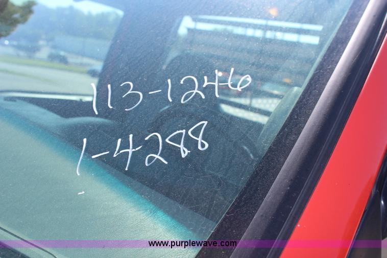 image for item I5837 2003 Ford F250 Super Duty XL pickup truck