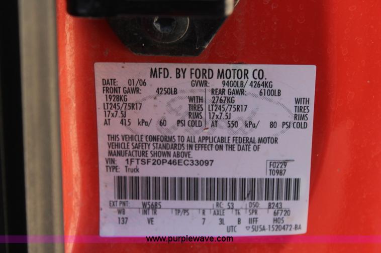 image for item I5837 2003 Ford F250 Super Duty XL pickup truck