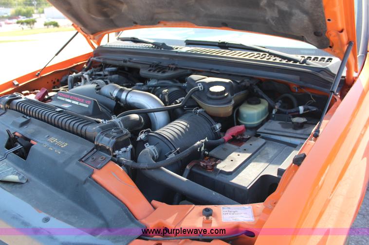 image for item I5838 2003 Ford F250 Super Duty XL pickup truck