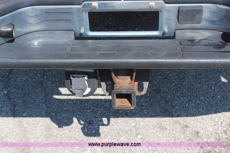 image for item I5839 2002 Chevrolet Sliverado 2500HD pickup truck