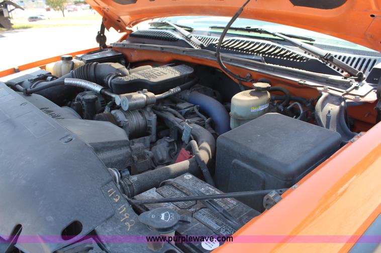 image for item I5840 2002 Chevrolet Silverado 2500HD pickup truck