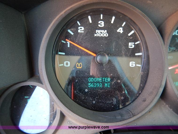 image for item J3005 2011 Chevrolet Silverado 1500 pickup truck