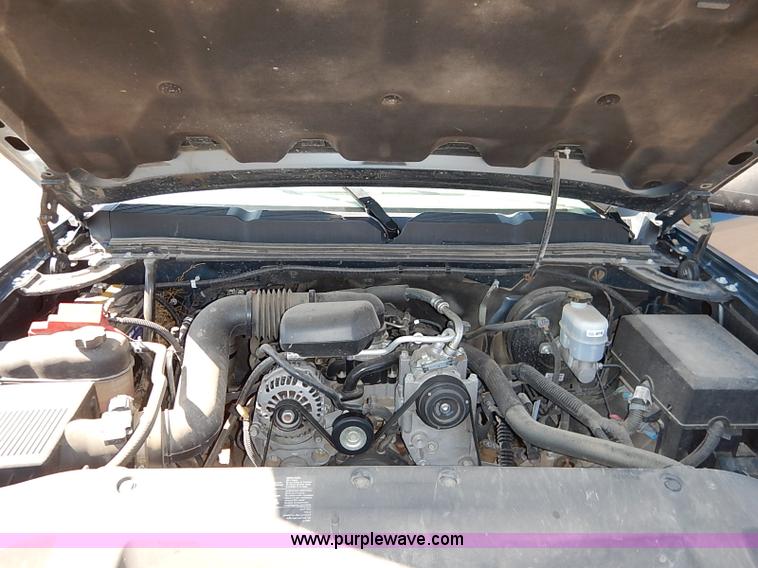 image for item J3005 2011 Chevrolet Silverado 1500 pickup truck