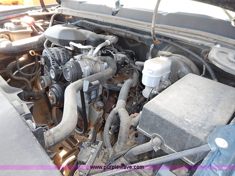 image for item J3005 2011 Chevrolet Silverado 1500 pickup truck