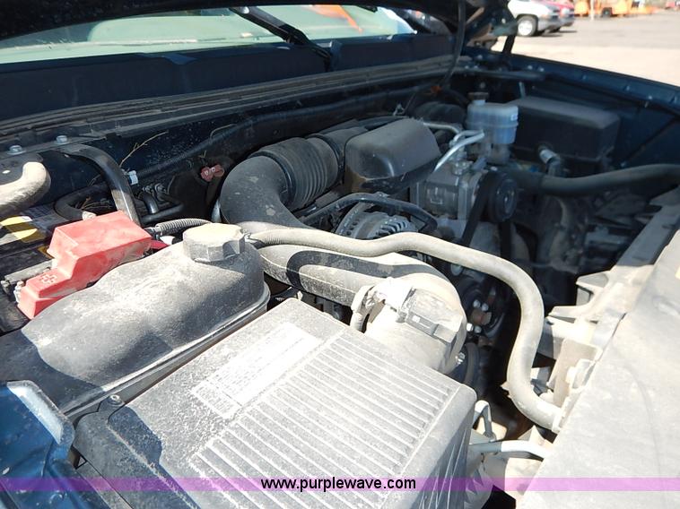 image for item J3005 2011 Chevrolet Silverado 1500 pickup truck