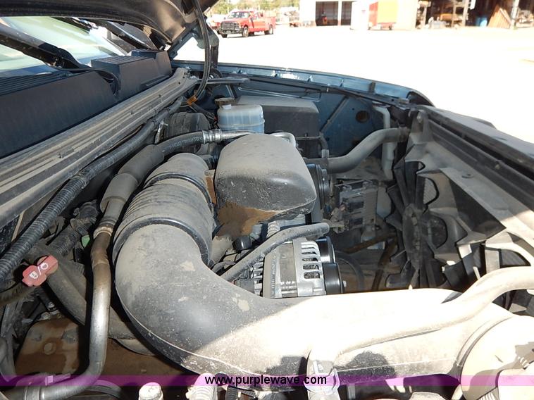 image for item J3005 2011 Chevrolet Silverado 1500 pickup truck