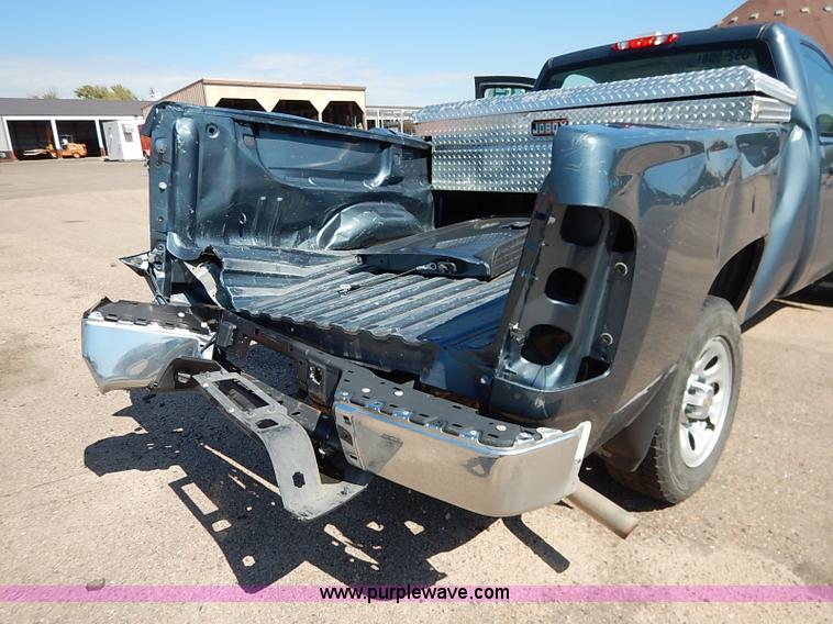 image for item J3005 2011 Chevrolet Silverado 1500 pickup truck