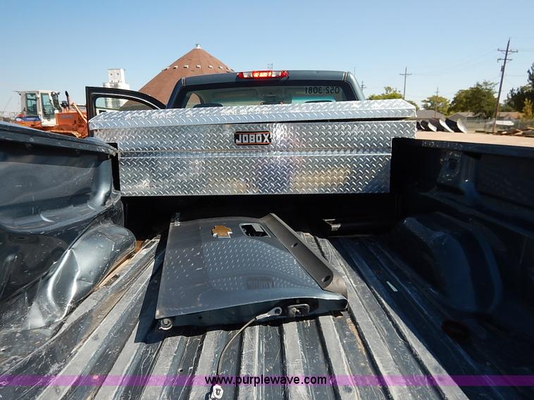 image for item J3005 2011 Chevrolet Silverado 1500 pickup truck