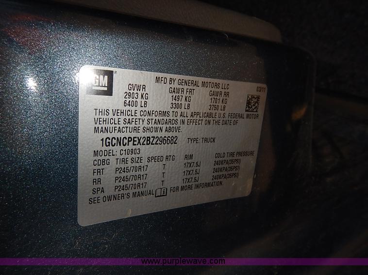 image for item J3005 2011 Chevrolet Silverado 1500 pickup truck