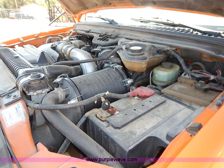 image for item J3006 2003 Ford F250 Super Duty XL pickup truck