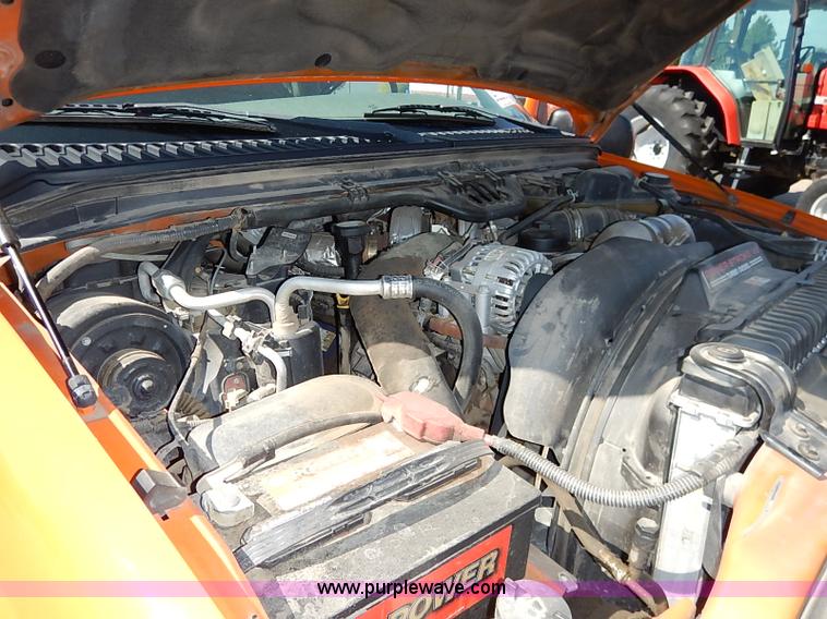 image for item J3006 2003 Ford F250 Super Duty XL pickup truck