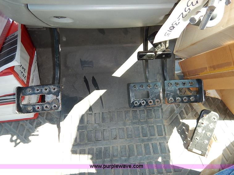 image for item J3008 2003 Massey Ferguson 4345 tractor