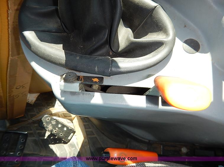 image for item J3008 2003 Massey Ferguson 4345 tractor