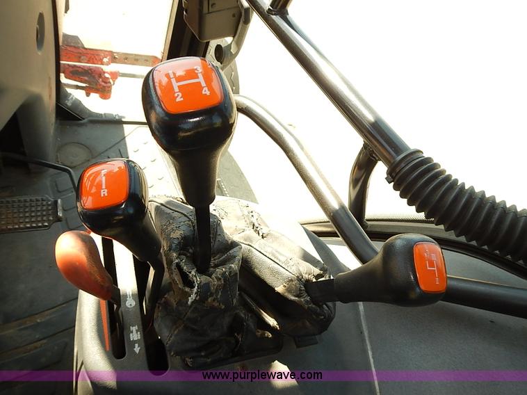 image for item J3022 2000 New Holland TS100 tractor