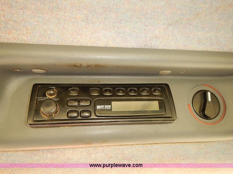 image for item J3022 2000 New Holland TS100 tractor