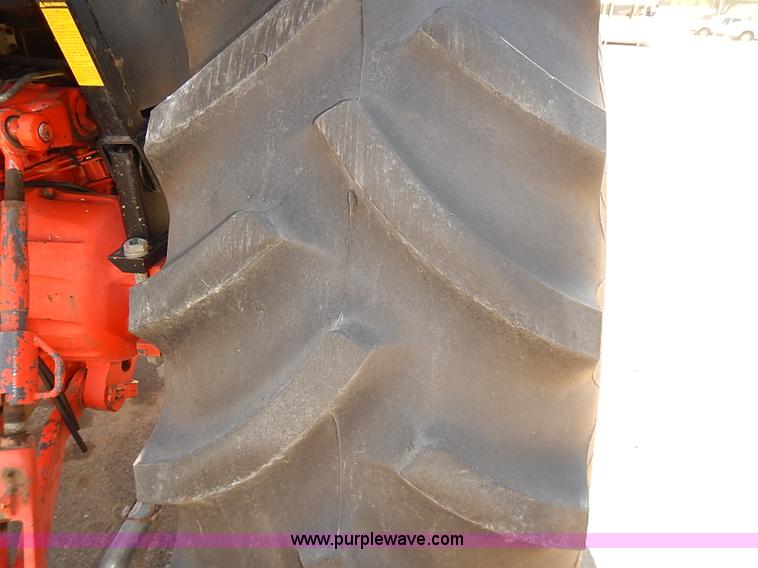 image for item J3022 2000 New Holland TS100 tractor