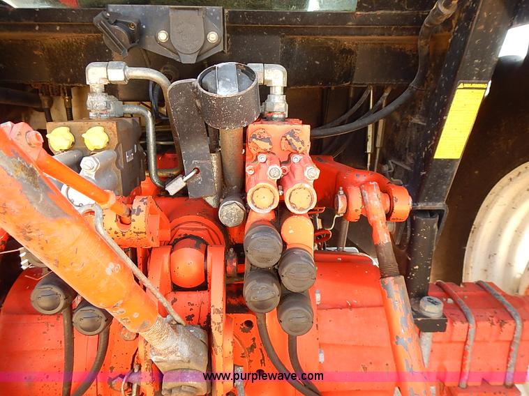 image for item J3022 2000 New Holland TS100 tractor