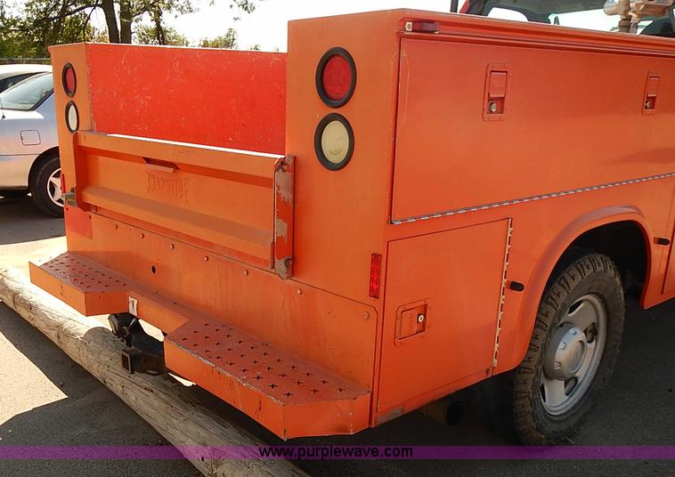 image for item J3039 2006 Ford F250 Super Duty utility truck