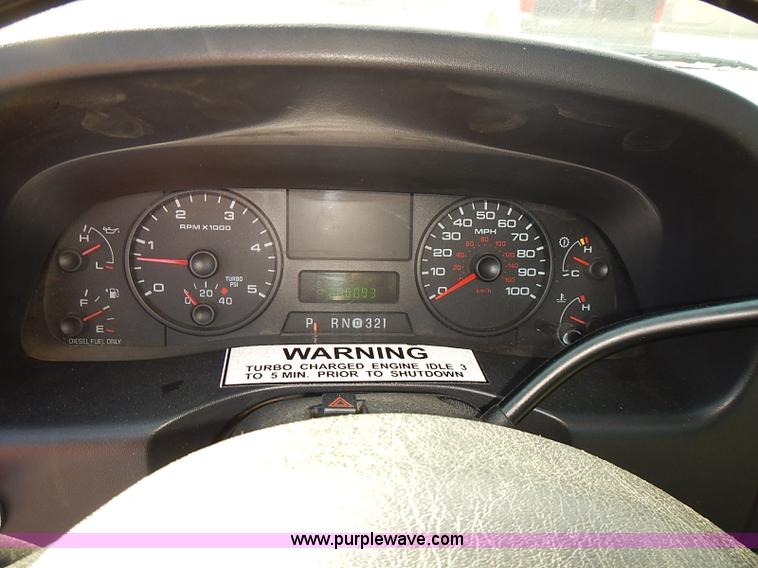 image for item J3039 2006 Ford F250 Super Duty utility truck