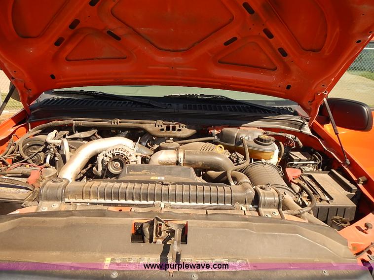 image for item J3039 2006 Ford F250 Super Duty utility truck