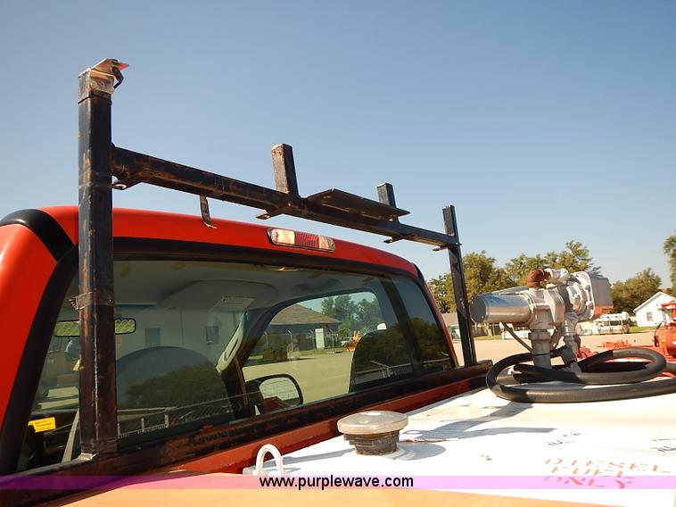 image for item J3039 2006 Ford F250 Super Duty utility truck