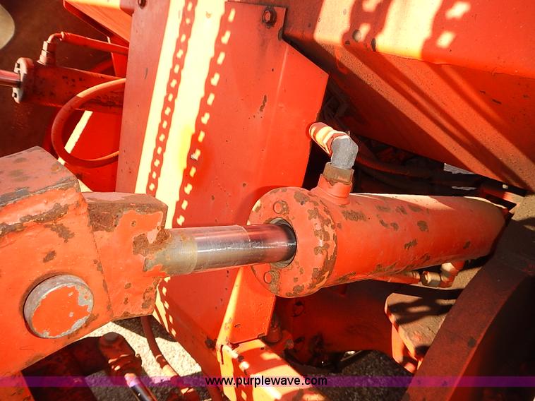 image for item J3046 1986 John Deere 482C forklift