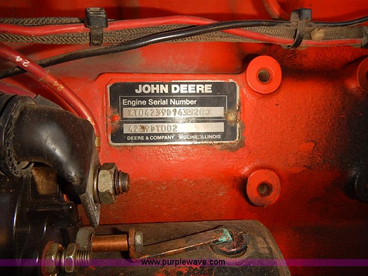 image for item J3046 1986 John Deere 482C forklift