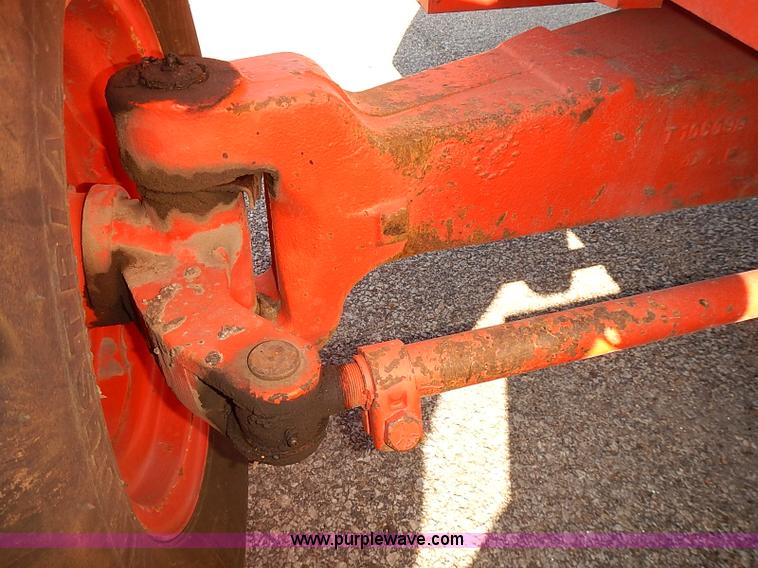 image for item J3046 1986 John Deere 482C forklift