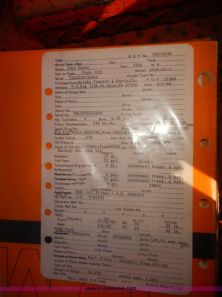 image for item J3046 1986 John Deere 482C forklift