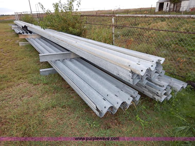 image for item J3048 Assorted guard rail and posts