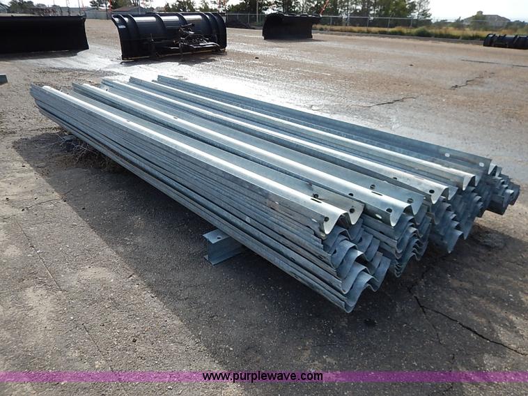 image for item J3049 Assorted guard rail and posts