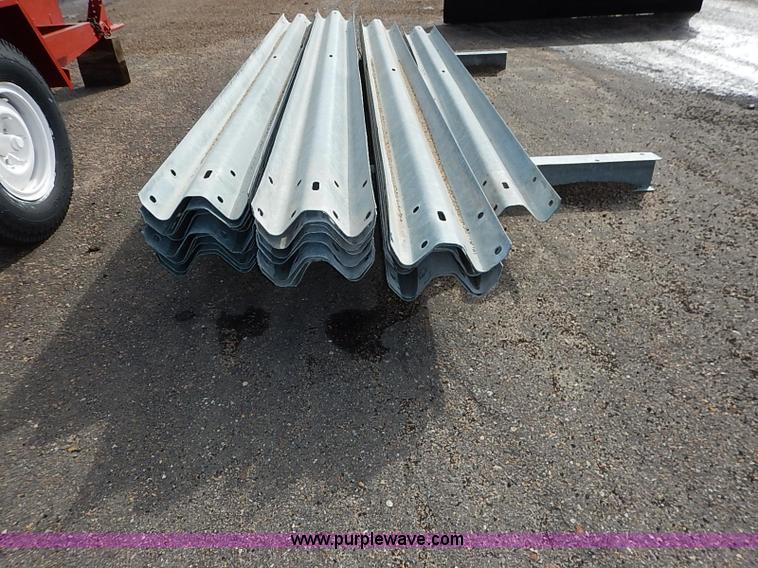 image for item J3049 Assorted guard rail and posts