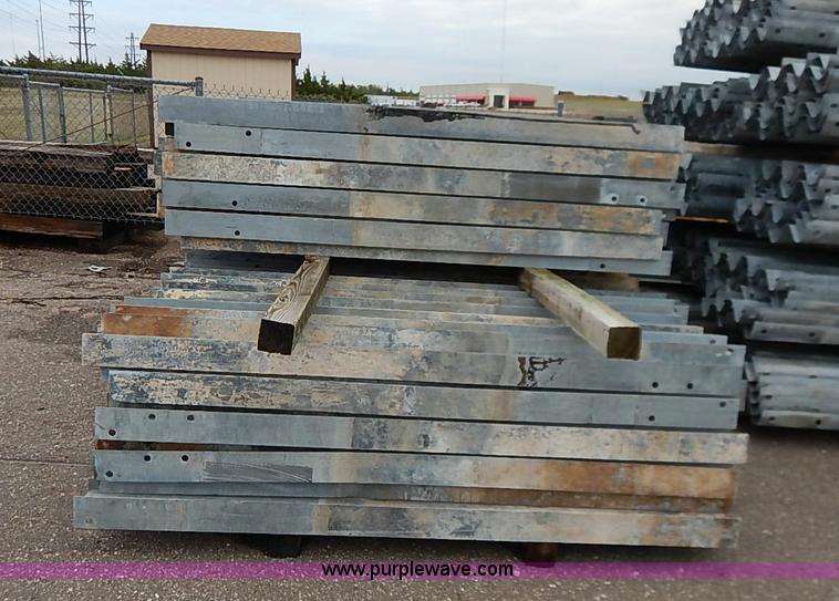 image for item J3050 Assorted guard rail and posts