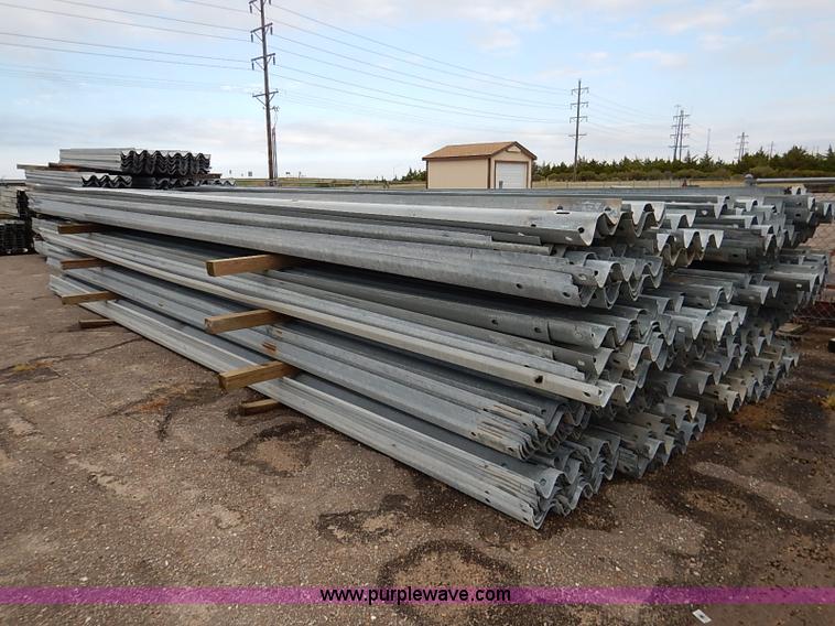 image for item J3050 Assorted guard rail and posts