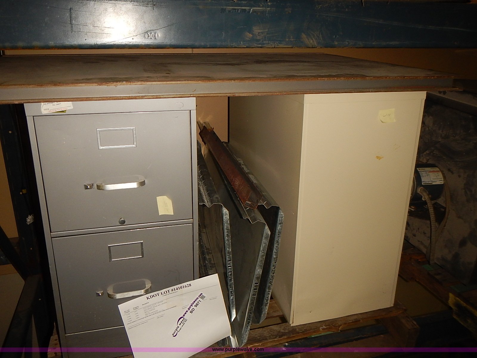 Assorted office supplies in Topeka, KS Item BD9871 sold Purple Wave