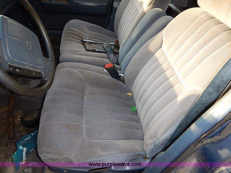 image for item I5412 1993 Chrysler Lebaron LE