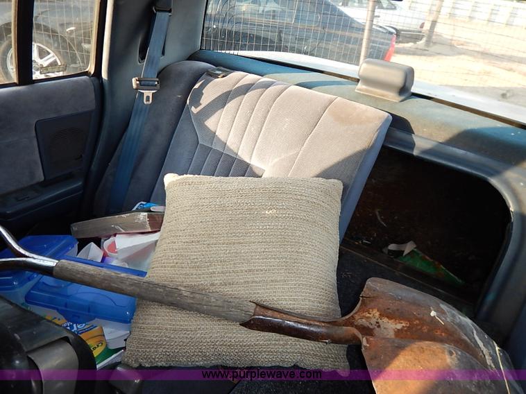 image for item I5412 1993 Chrysler Lebaron LE