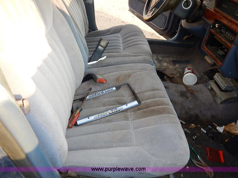 image for item I5412 1993 Chrysler Lebaron LE