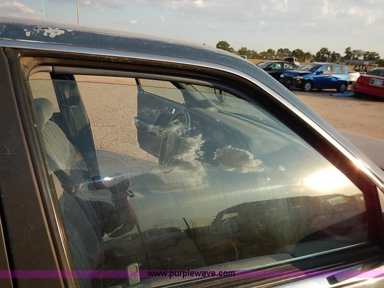 image for item I5412 1993 Chrysler Lebaron LE