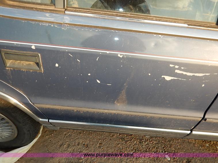 image for item I5412 1993 Chrysler Lebaron LE