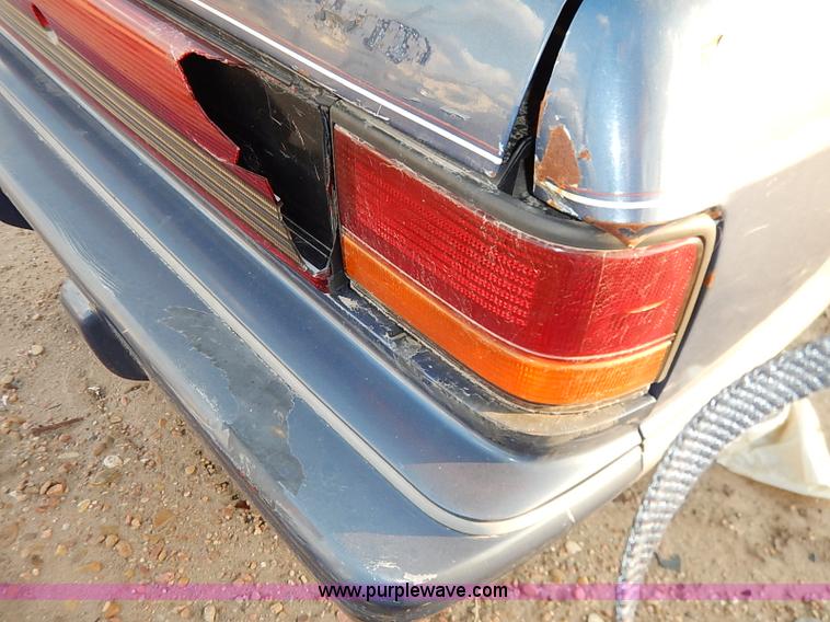 image for item I5412 1993 Chrysler Lebaron LE